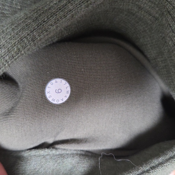 Lululemin Women's Olive Green Jacket - Picture 3 of 4